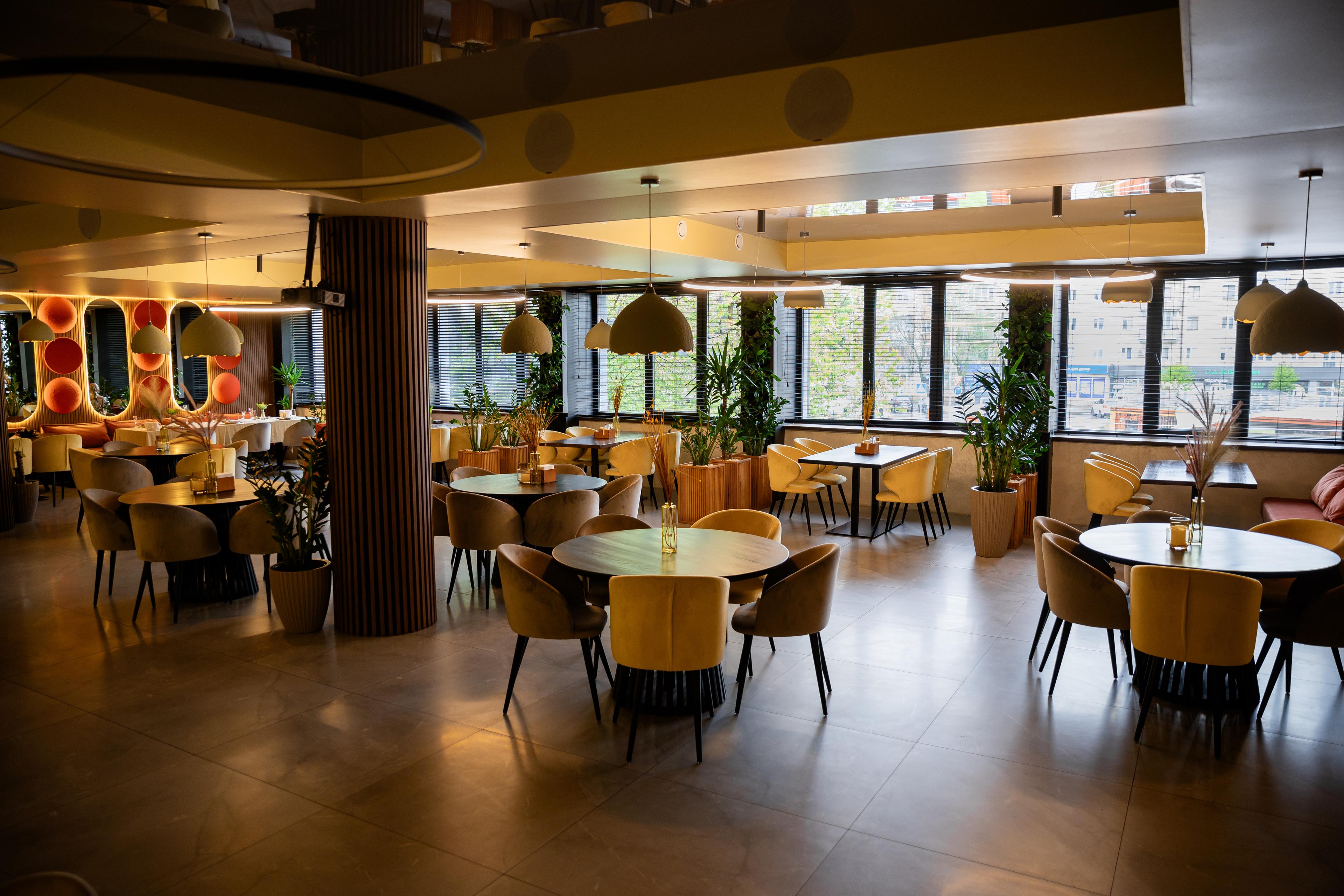 Food Court