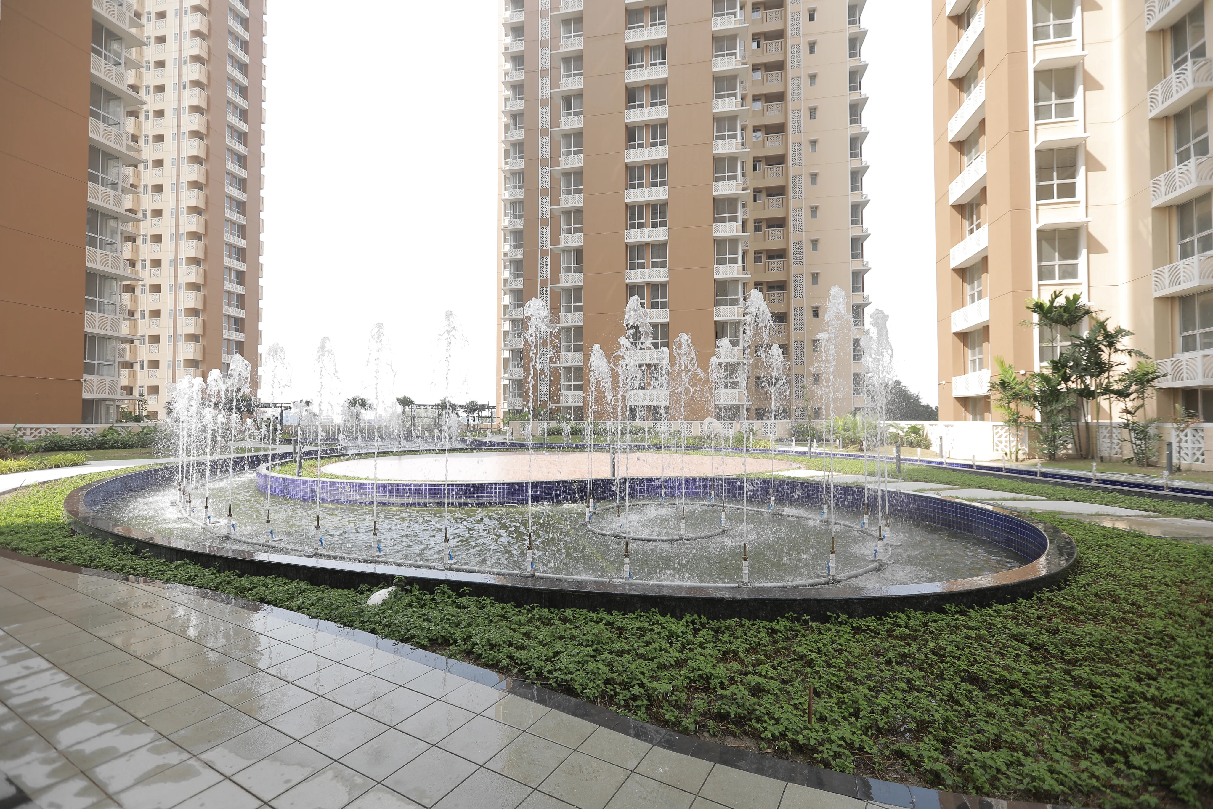 Foundation raft poured: site photograph